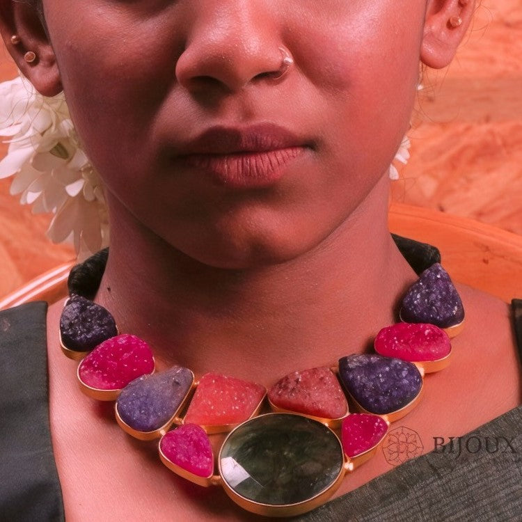 NIRAVYA RAW STONE HANDMADE GOLD TONED RUSTIC FINISH NECKLACE NL88