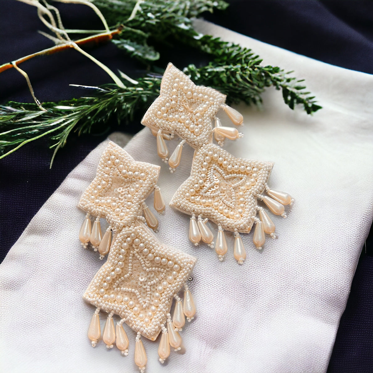 HANA FABRIC AND BEADS HANDMADE  EARRINGS/DANGLER ER541