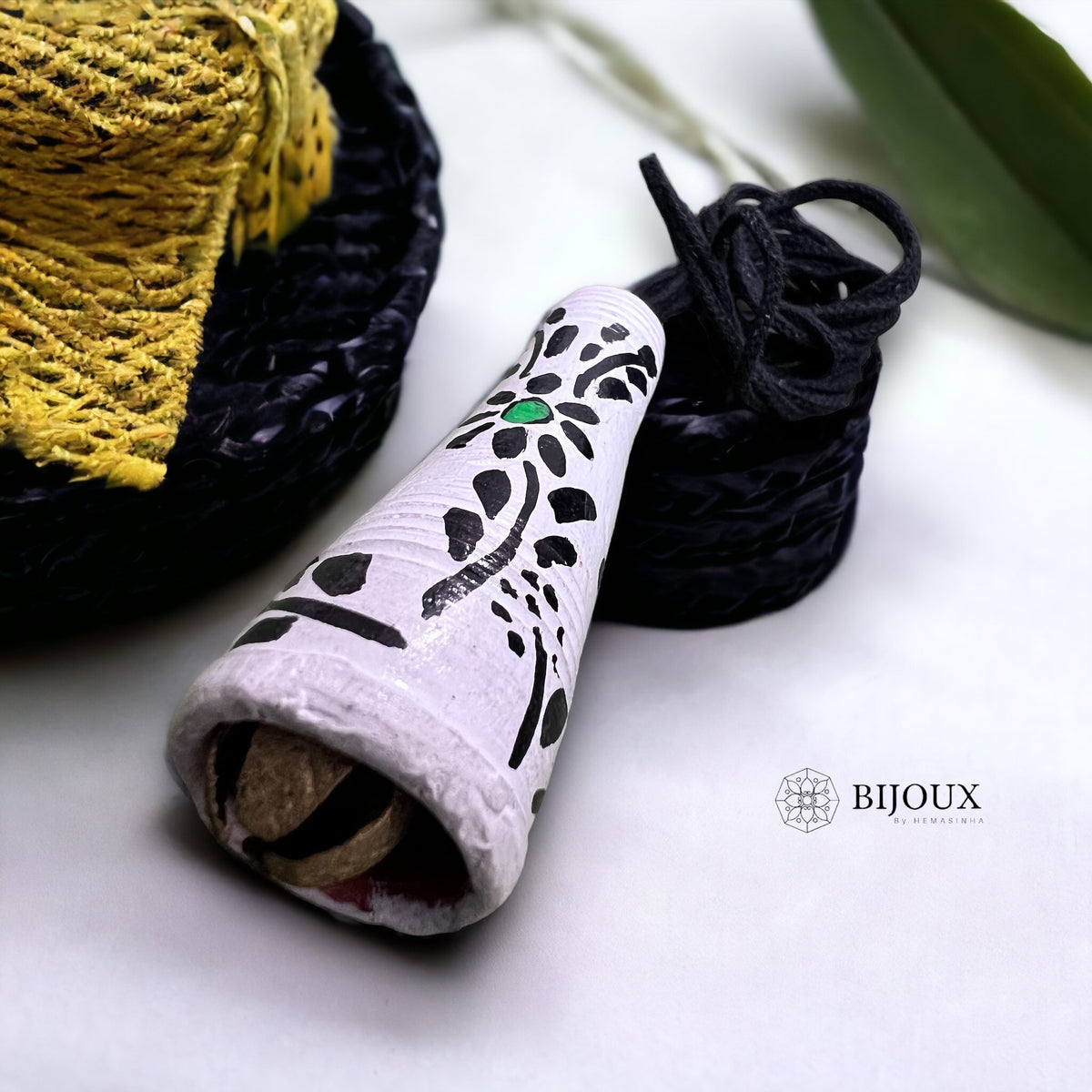 SODA SNUGGLE TERRACOTTA PENDANT WITH BLACK ROPE TR15