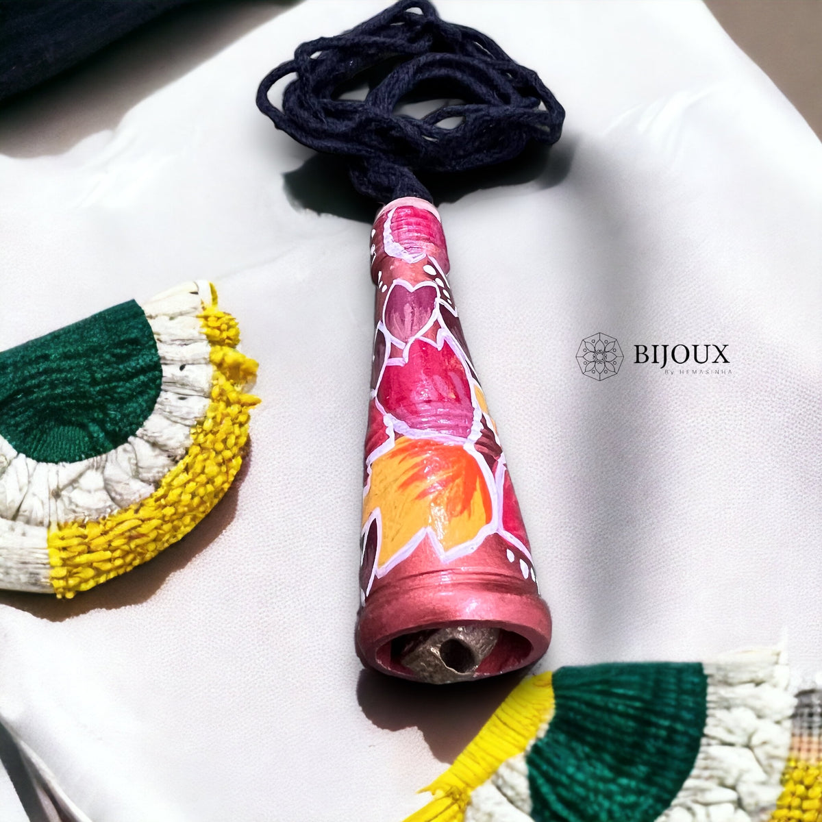 SODA SNUGGLE TERRACOTTA PENDANT WITH BLACK ROPE TR15