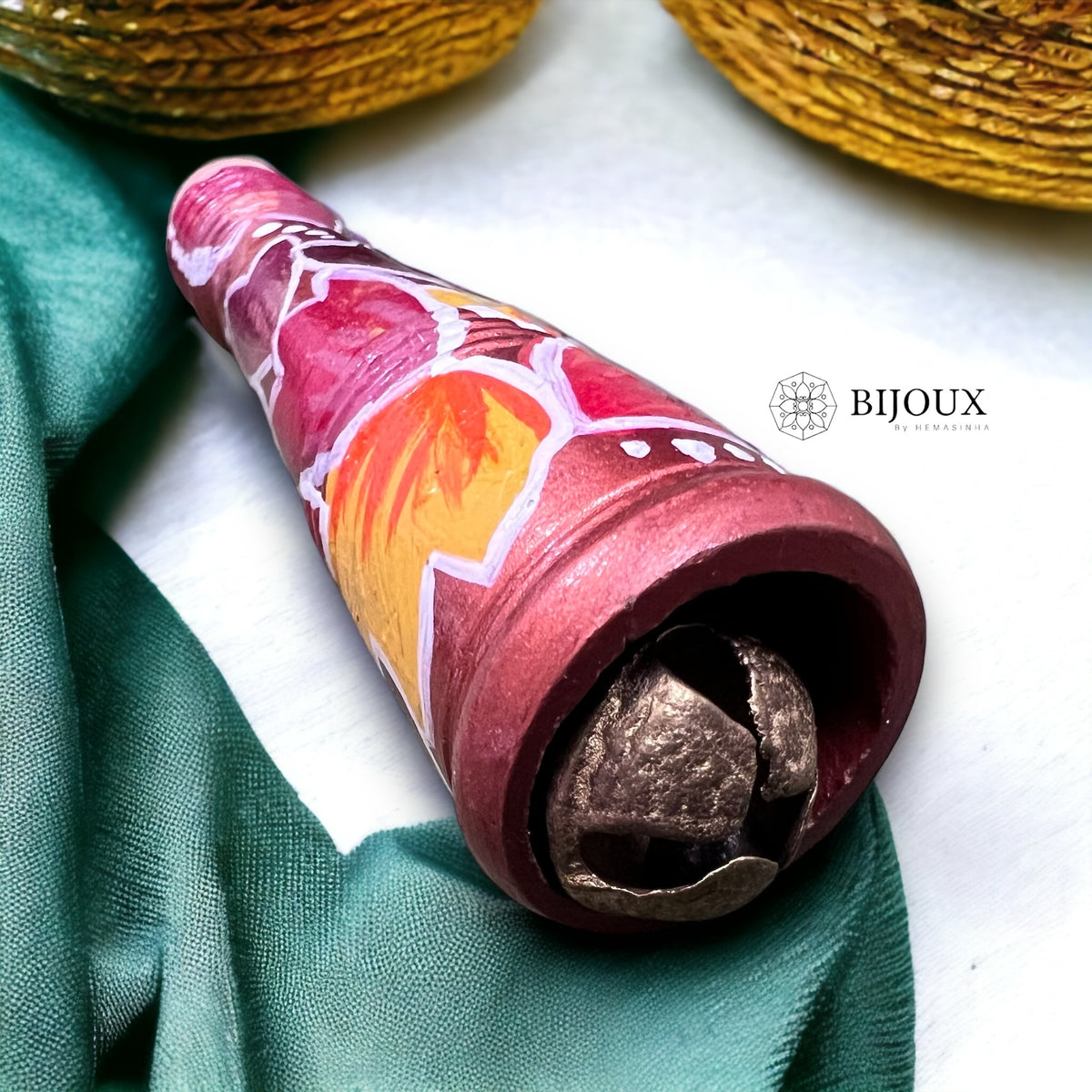 SODA SNUGGLE TERRACOTTA PENDANT WITH BLACK ROPE TR15