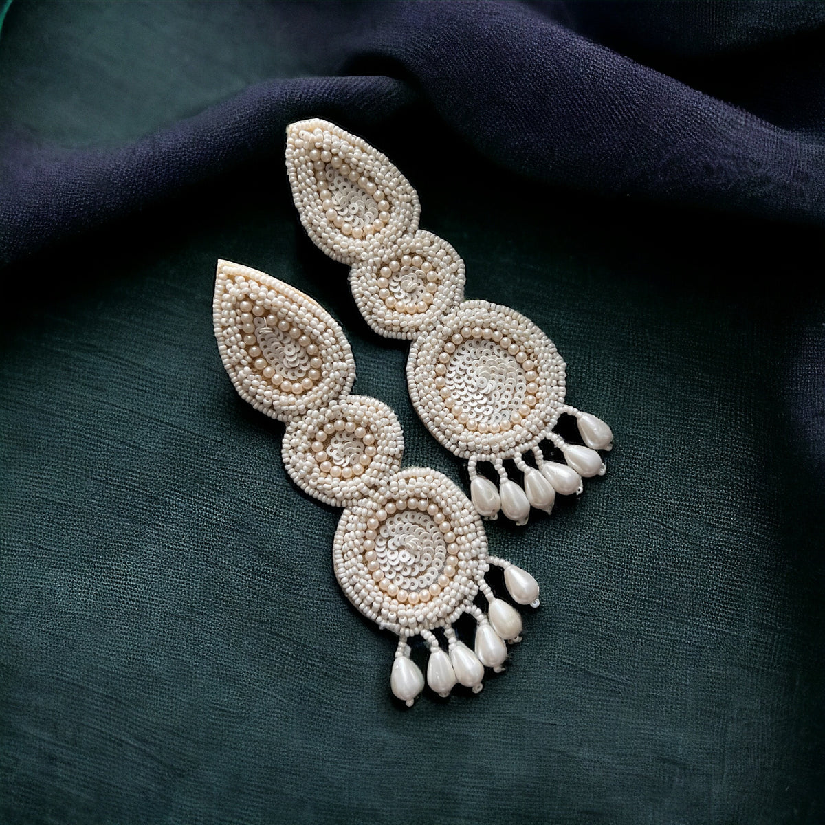 TESA FABRIC AND BEADS HANDMADE  EARRINGS/DANGLER ER540