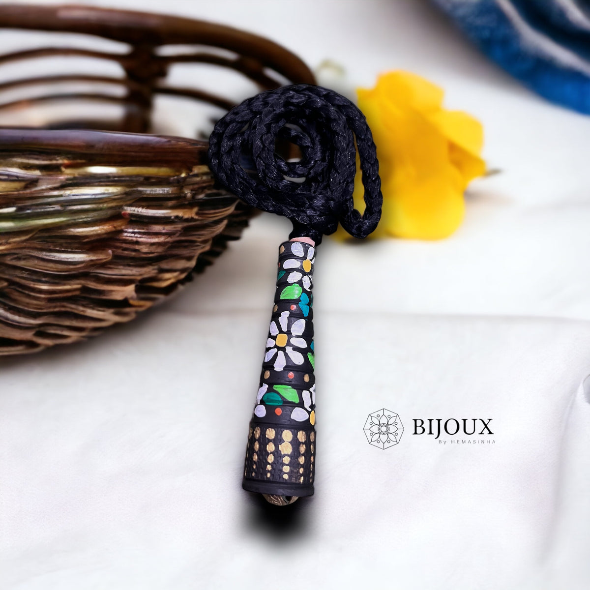 FROSTY FIZZ FRIEND TERRACOTTA PENDANT WITH BLACK ROPE TR16