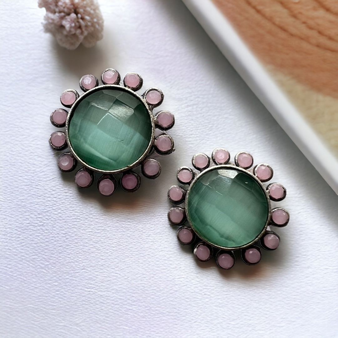 VIMAANAH FAUX SILVER BIJOUX PREMIUM AND EXCLUSIVE  SEMI HANDMADE NECKLACE WITH EARRINGS NL124