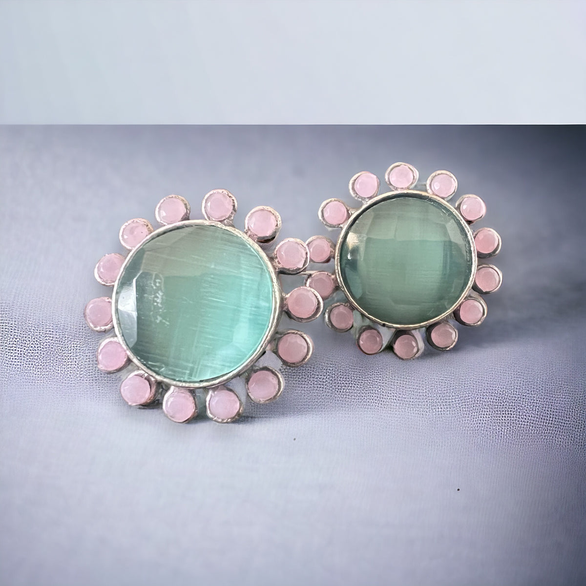 CUTY COLOUR STONE SILVER LOOK ALIKE SEMI-HANDMADE STUD ER260