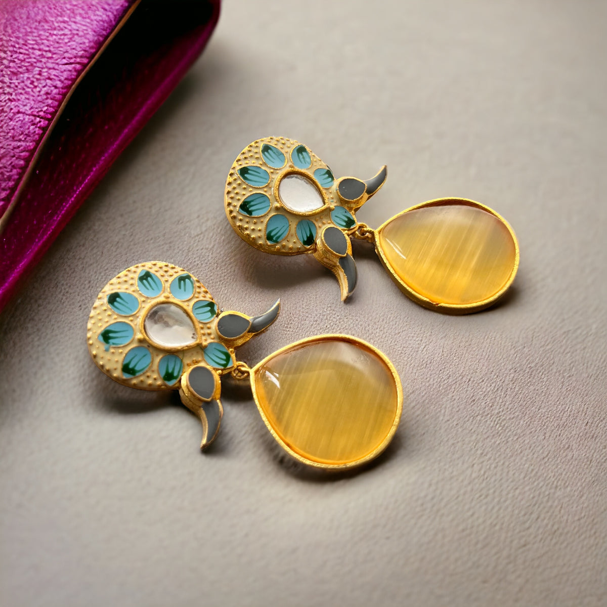 TAPTHI SEMI HANDMADE GOLDTONED  MONOLISA GOLD-TONED EARRING -ER124