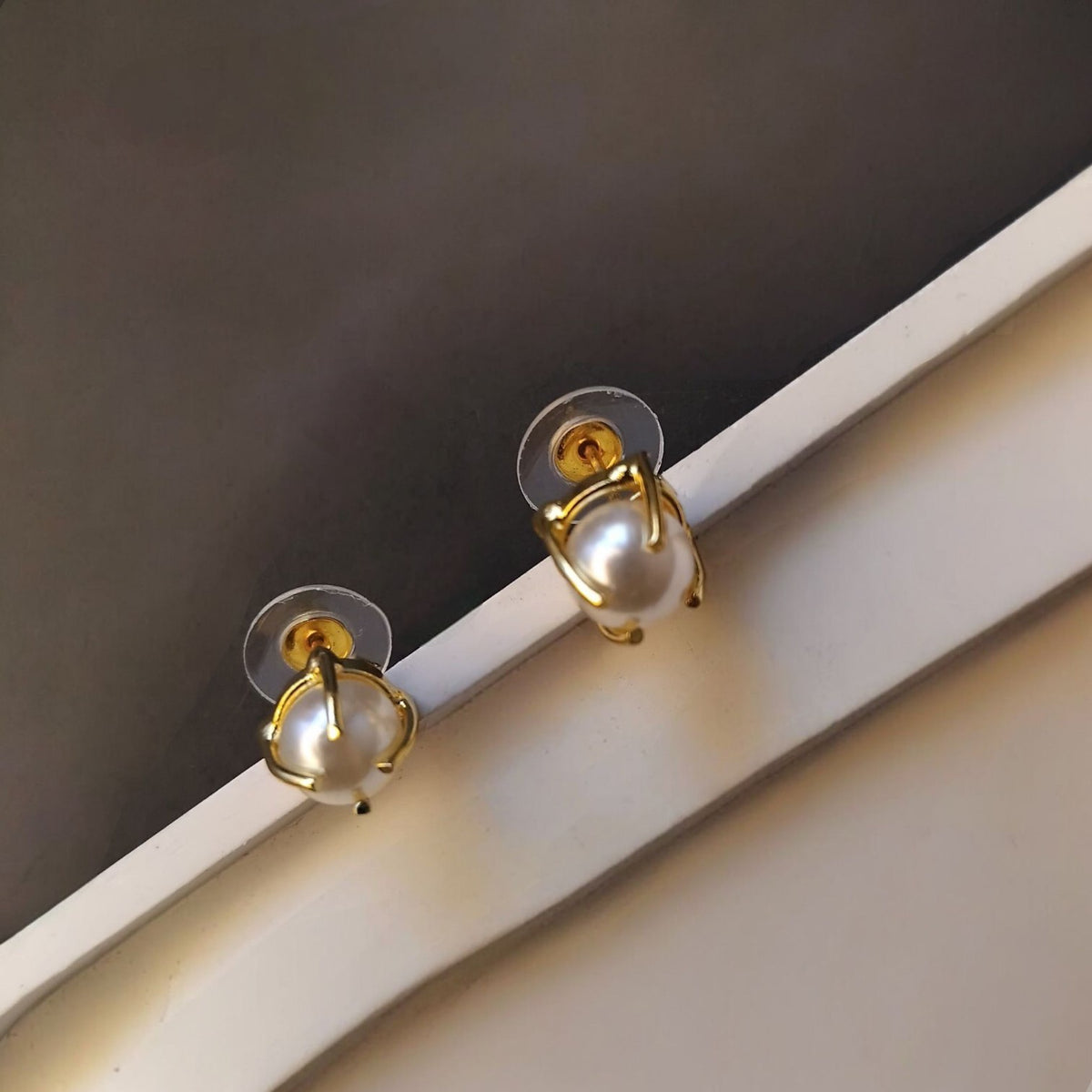 ISHA PEARL GOLD TONED HANDMADE CHOKER CH103