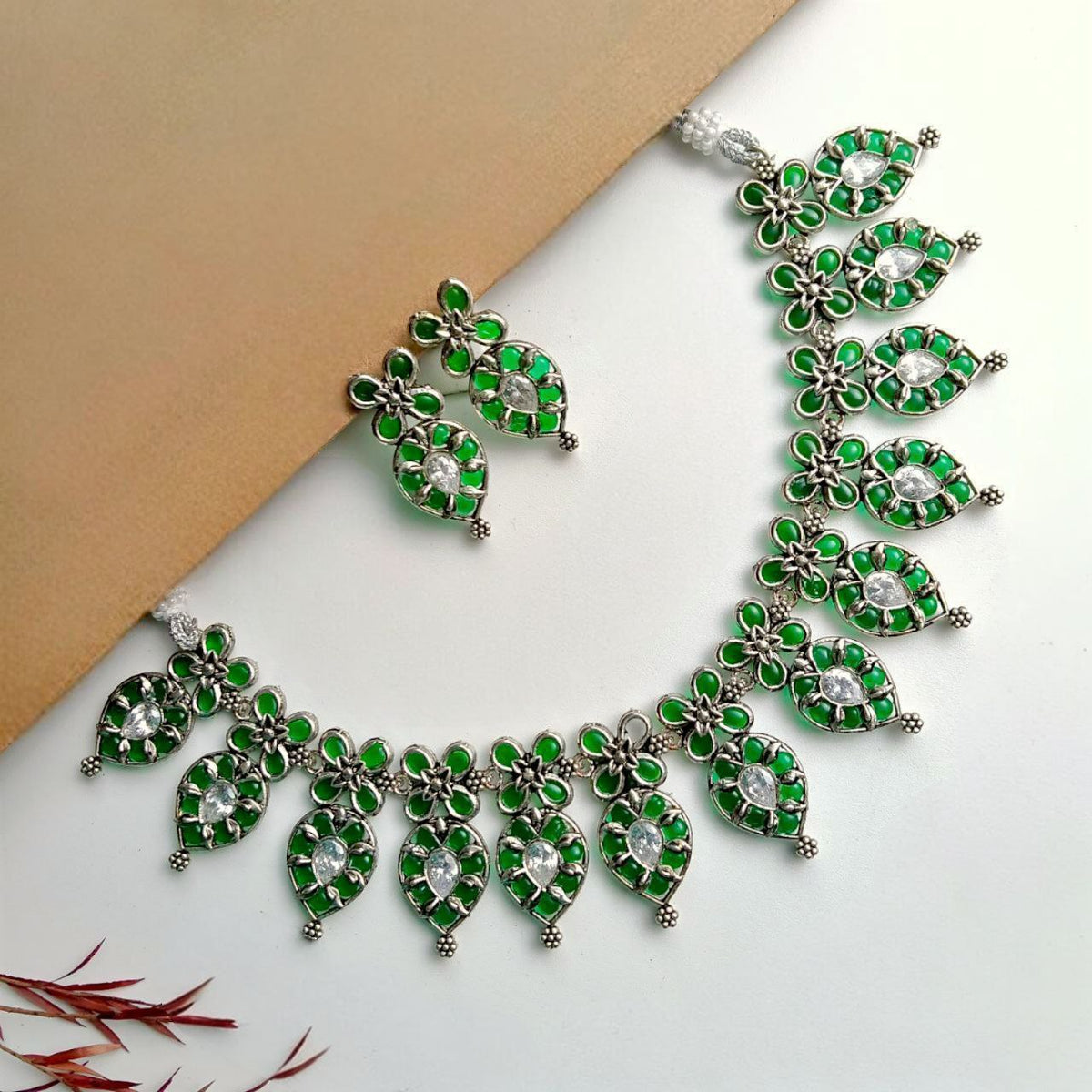 MARCELLA OXIDIZED ANTIQUE NECKLACE NL197