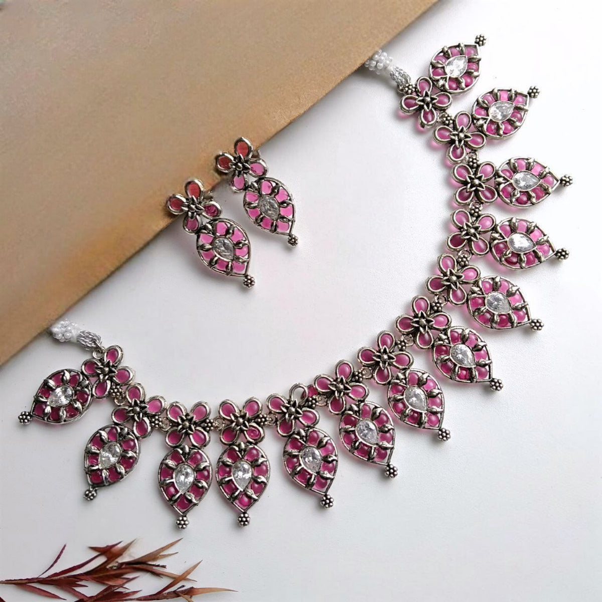 MARCELLA OXIDIZED ANTIQUE NECKLACE NL197