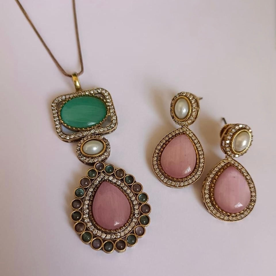 KENISHA SEMI HANDMADE MONALISA STONES NECKPIECE/NECKLACE EARRINGS NL327