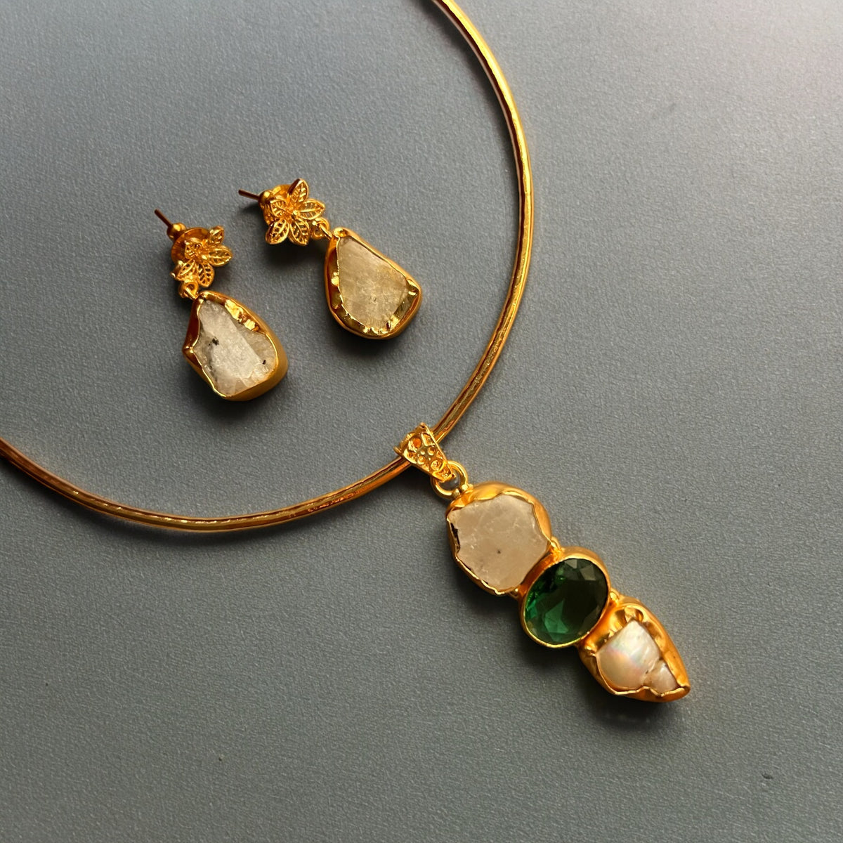 SOPHIA HANDMADE BIJOUX PREMIUM AND BIJOUX EXCLUSIVE HASLI WITH EARRINGS CH479