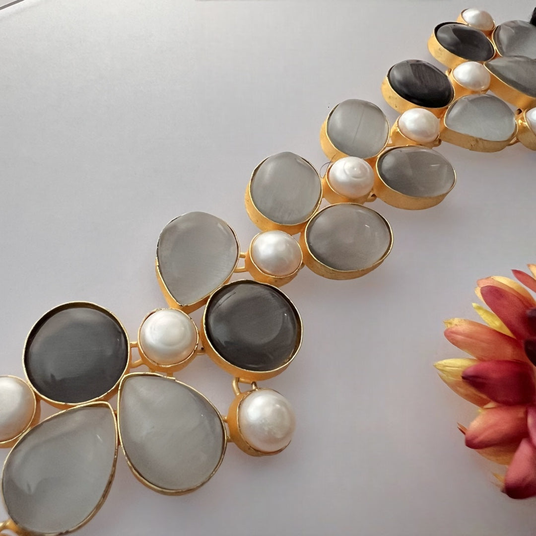 BAGYA BIJOUX PREMIUM AND EXCLUSIVE HANDMADE MONALISA CHOKER WITH EARRINGS CH405