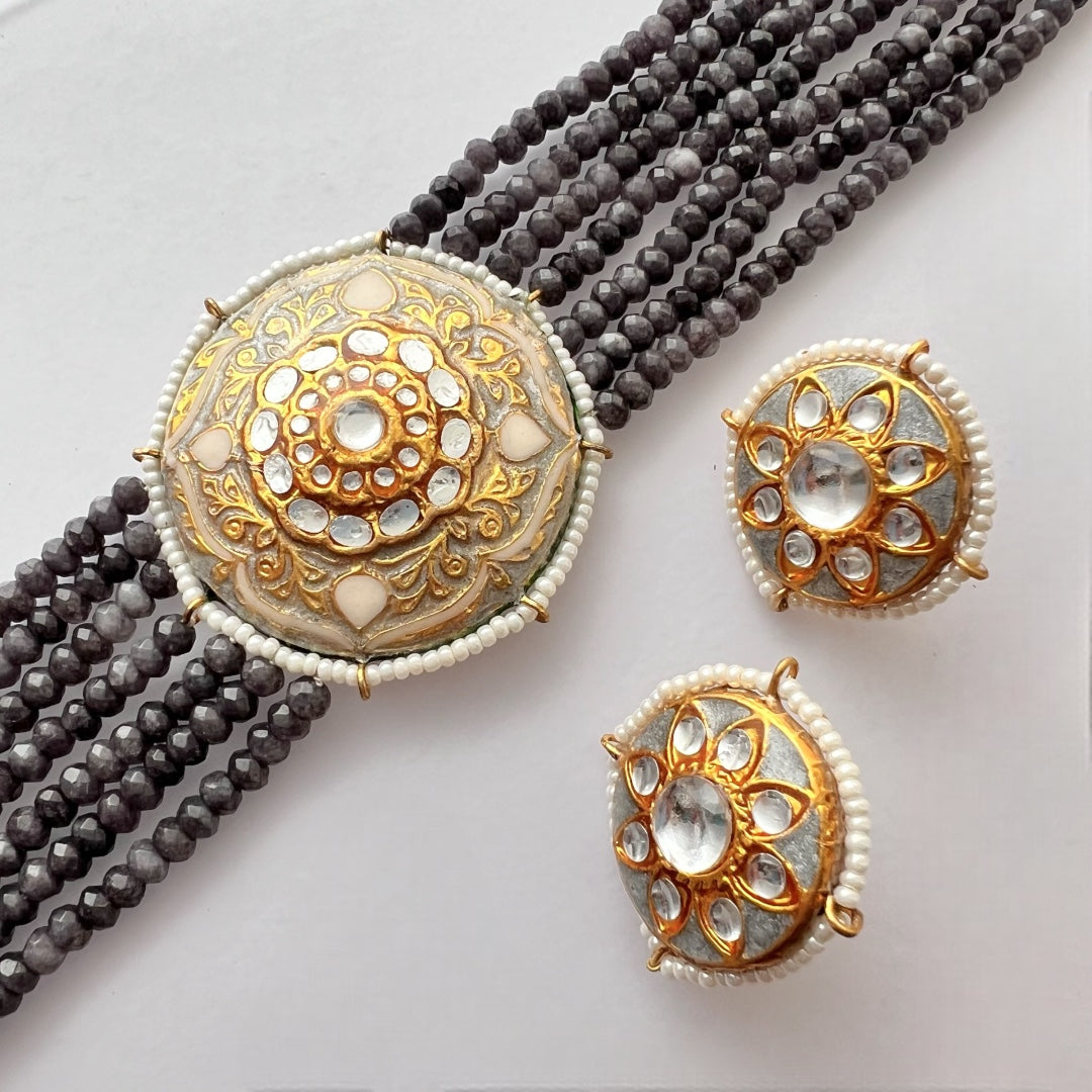 JADE ONEX BEADS LAC AND KUNDAN BIJOUX PREMIUM AND EXCLUSIVE HANDMADE CHOKER WITH EARRINGS CH397