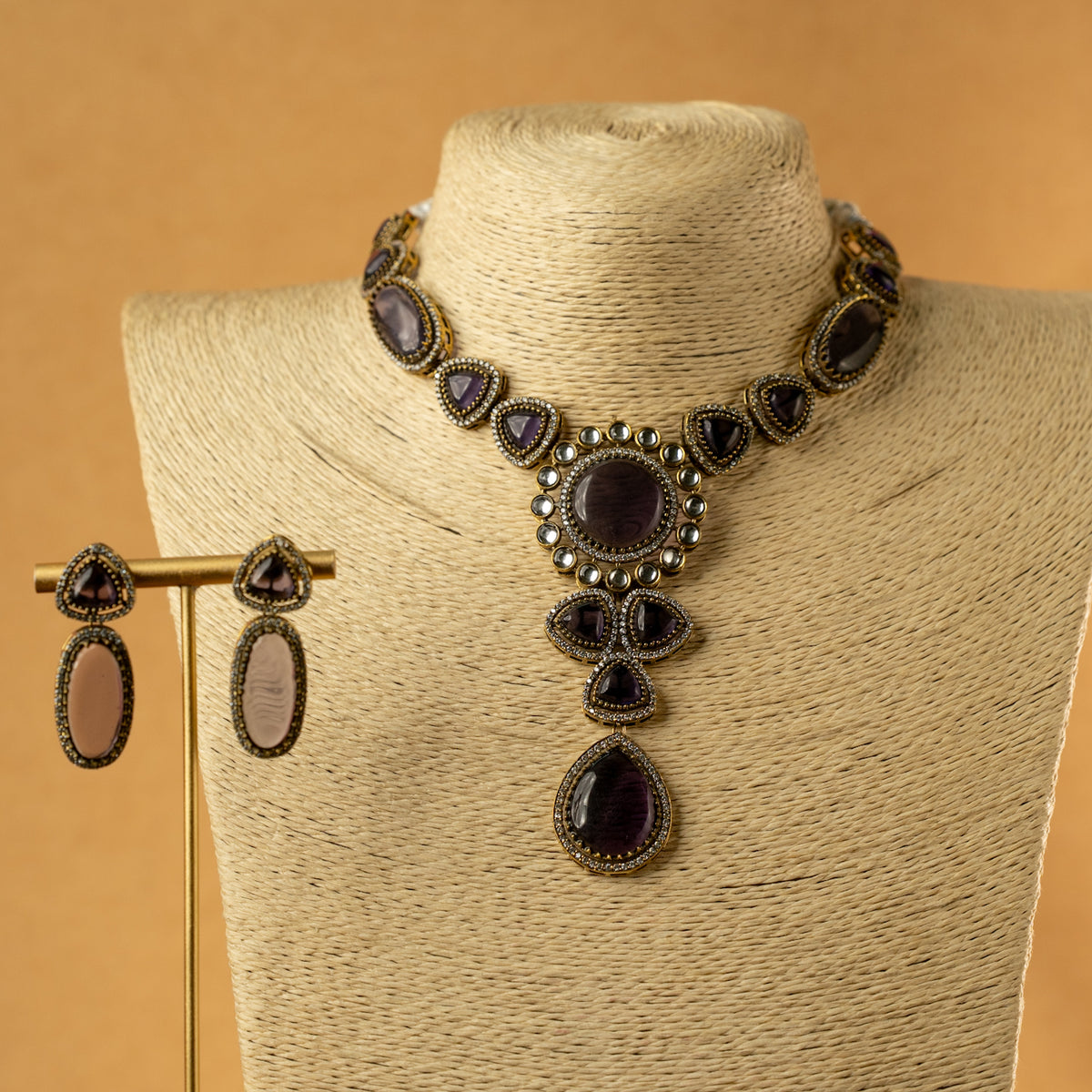 RITUNA SEMI HANDMADE MONALISA STONES NECKPIECE/NECKLACE EARRINGS NL322