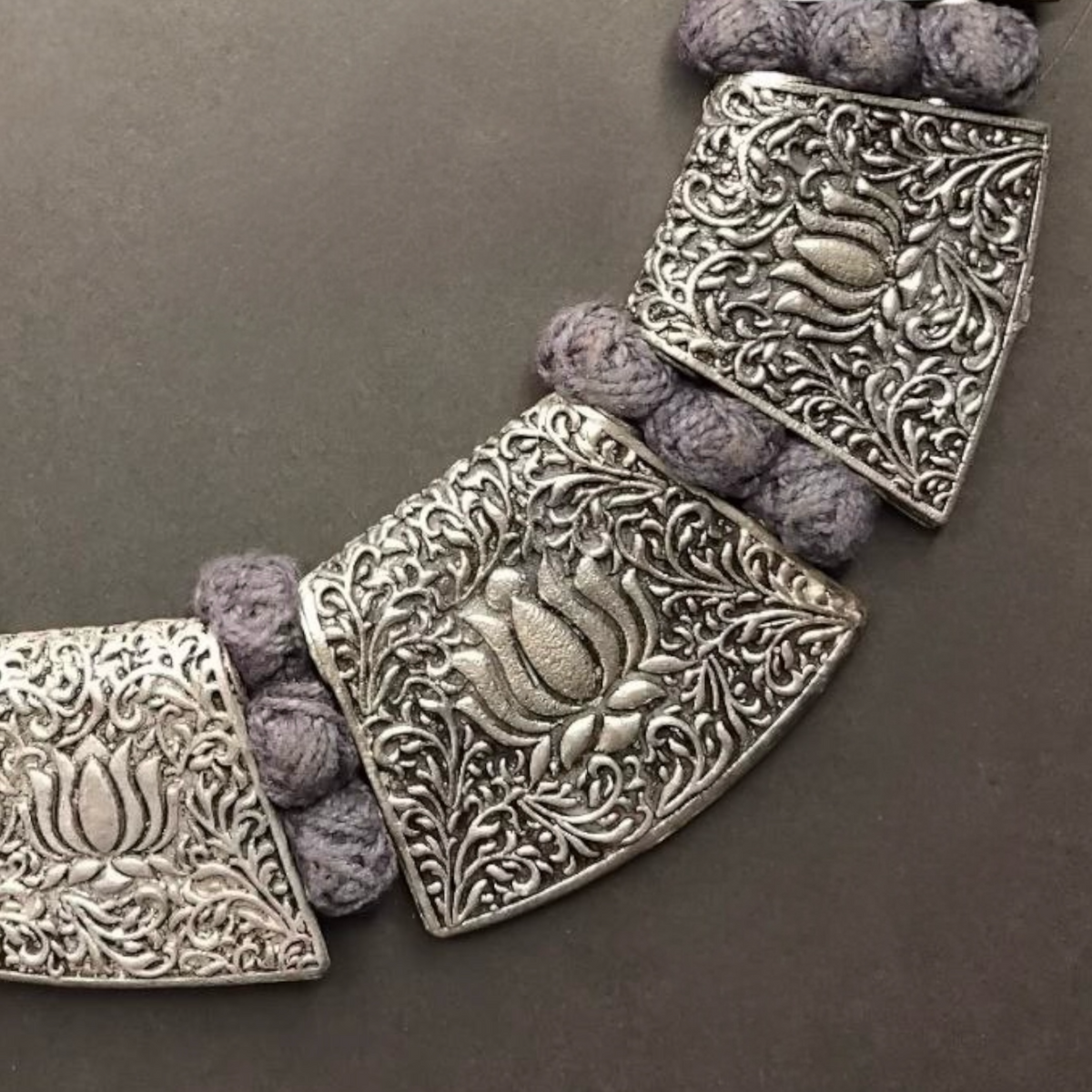 VARSHA BLACK POLISH WITH BLACK THREAD MALA/ NECKPIECE  ML210