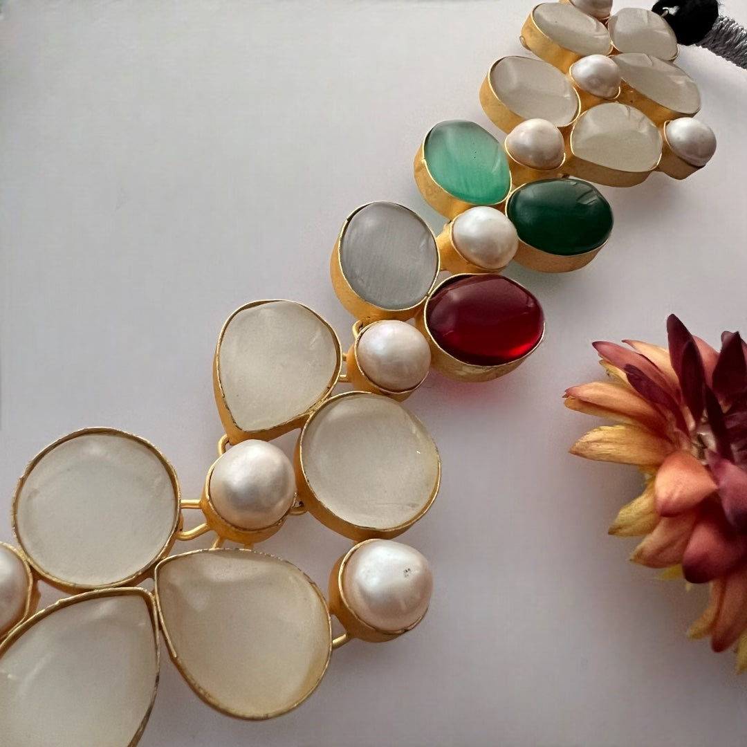 BAGYA BIJOUX PREMIUM AND EXCLUSIVE HANDMADE MONALISA CHOKER WITH EARRINGS CH405