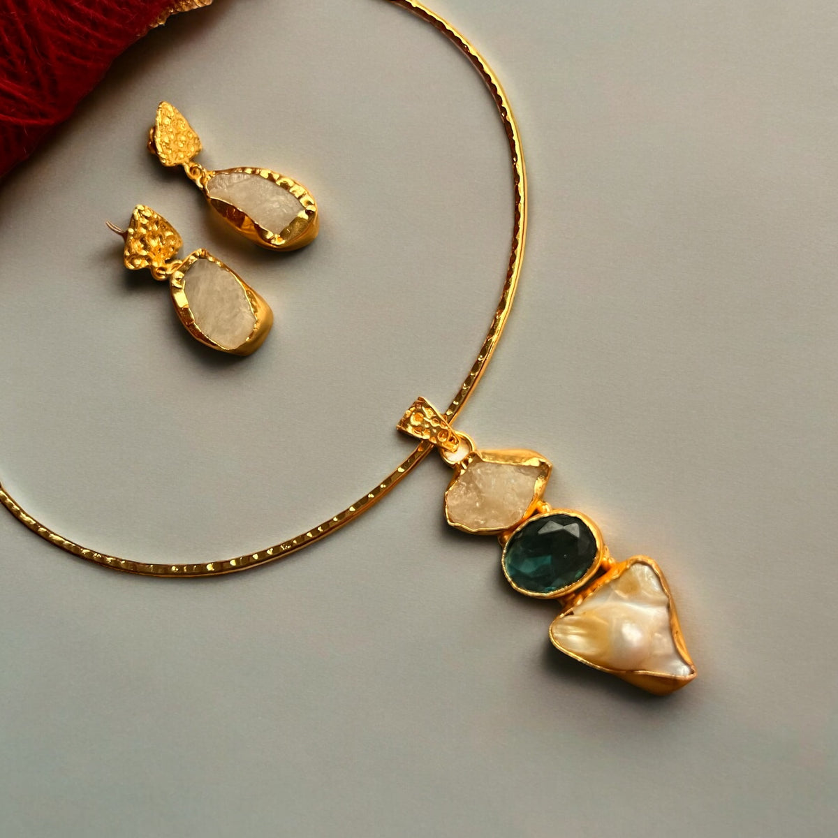 SOPHIA HANDMADE BIJOUX PREMIUM AND BIJOUX EXCLUSIVE HASLI WITH EARRINGS CH479