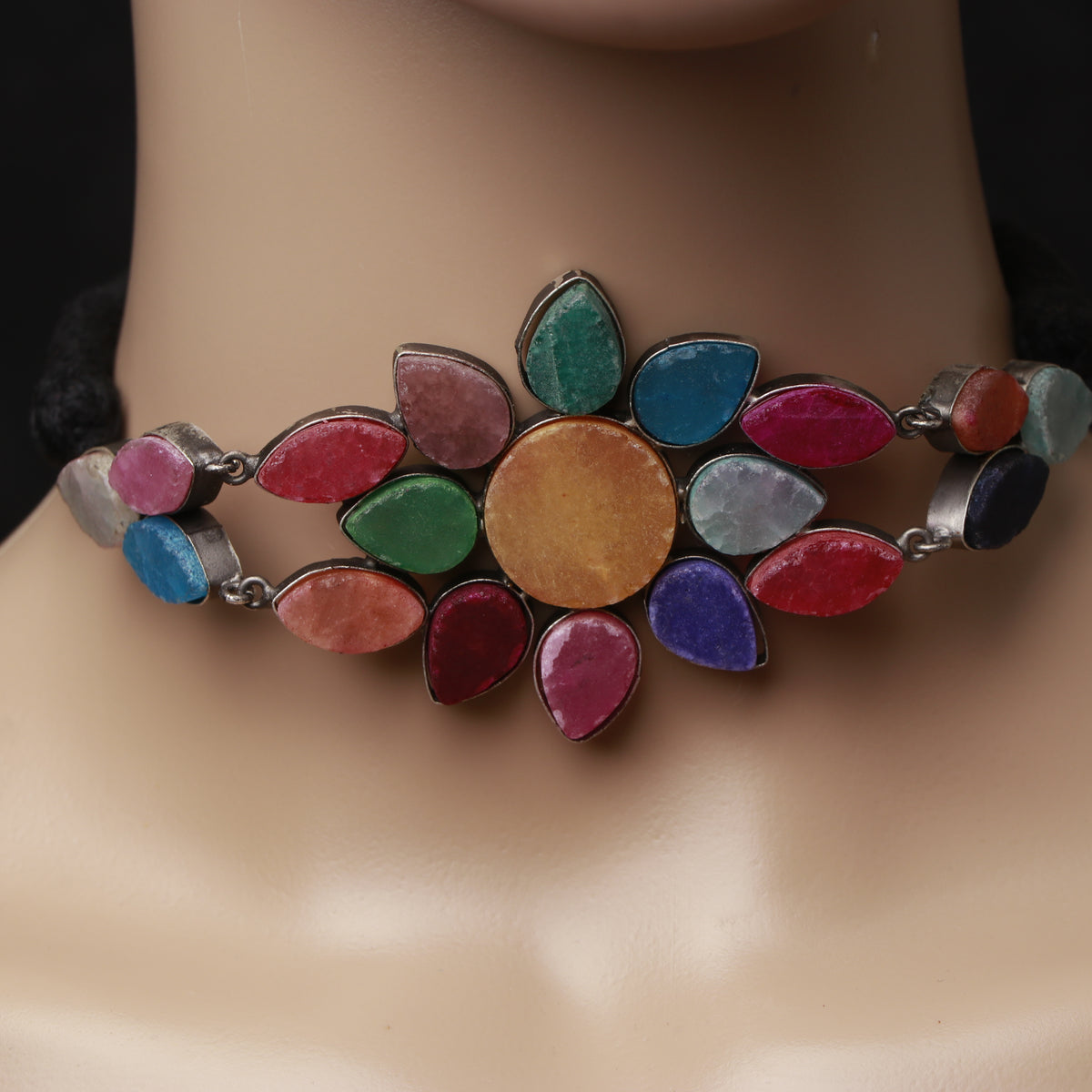 VARKAMA BIJOUX  EXCLUSIVE HANDMADE RAW STONE RUSTIC CHOKER WITH EARRINGS CH84