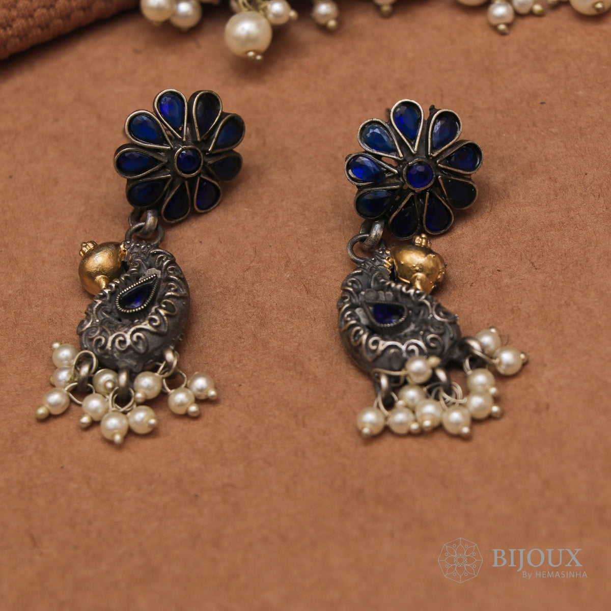 NEETA BIJOUX PREMIUM SEMI HANDMADE CHOKER WITH EARRINGS CH63