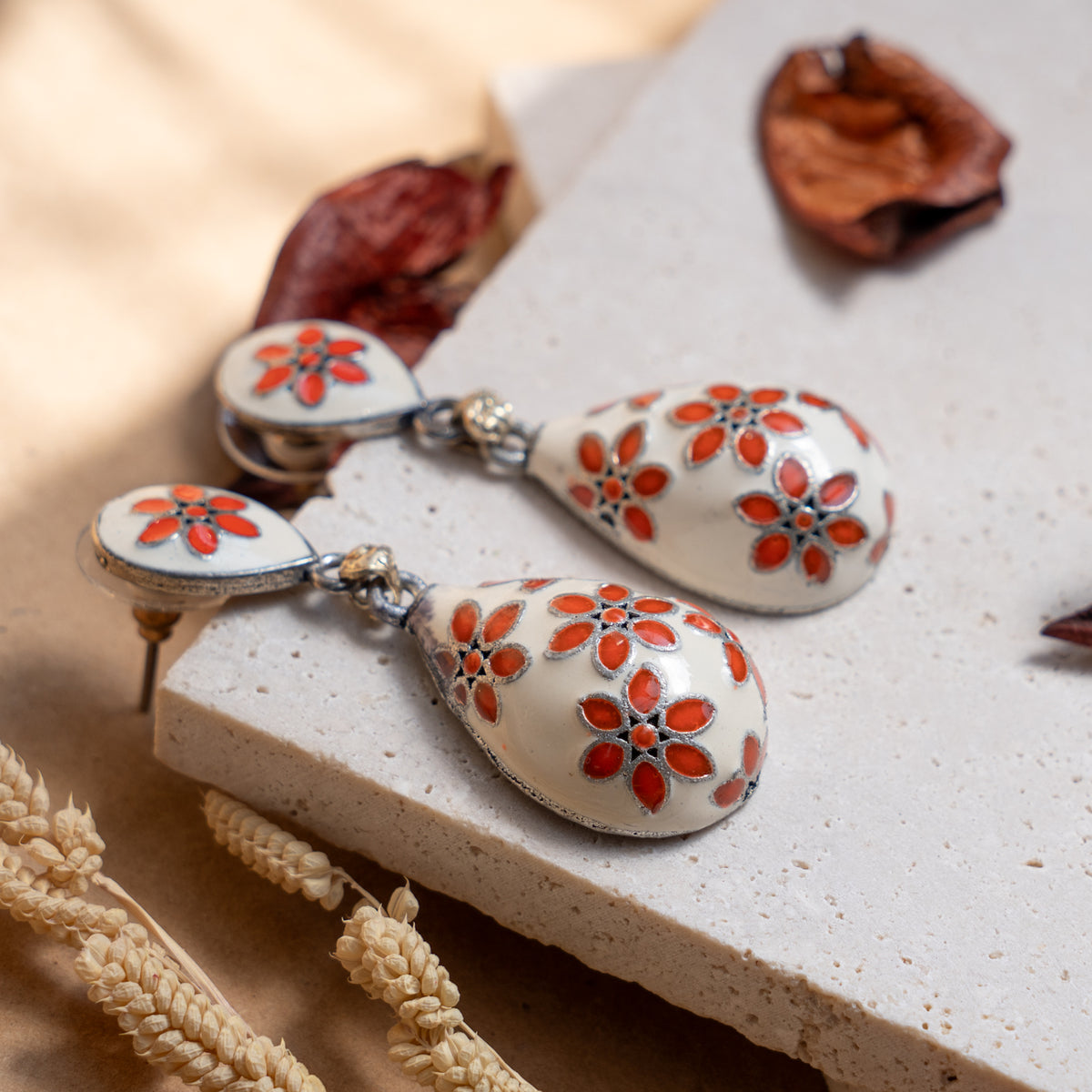 SWATHIKA FLORA DANGLER/ EARRINGS ER833