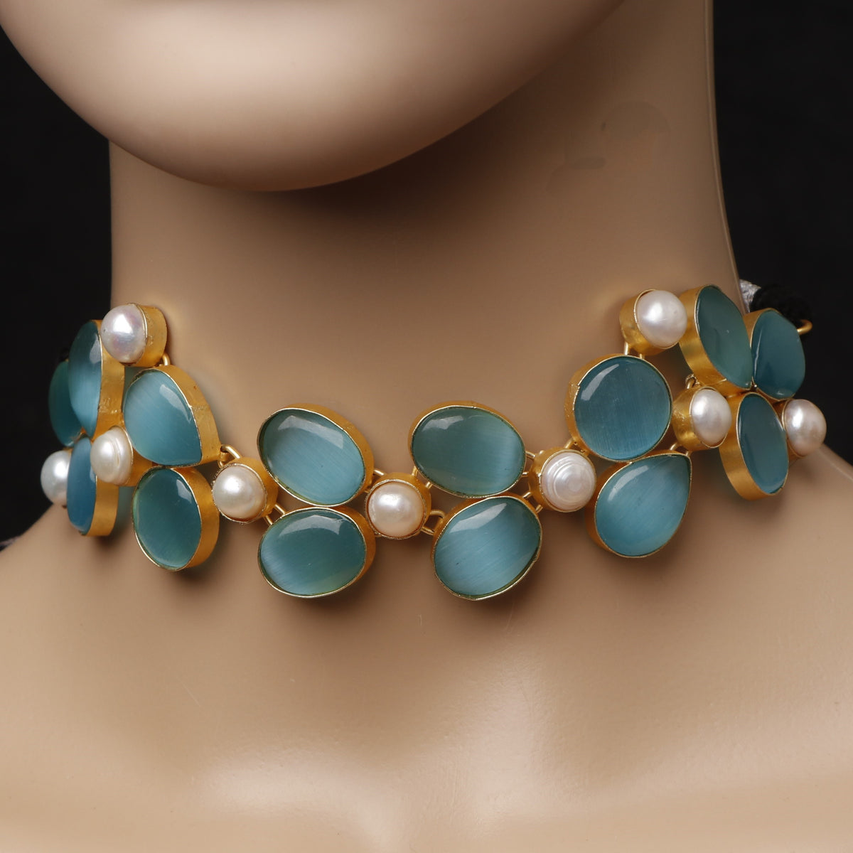 BAGYA BIJOUX PREMIUM AND EXCLUSIVE HANDMADE MONALISA CHOKER WITH EARRINGS CH405