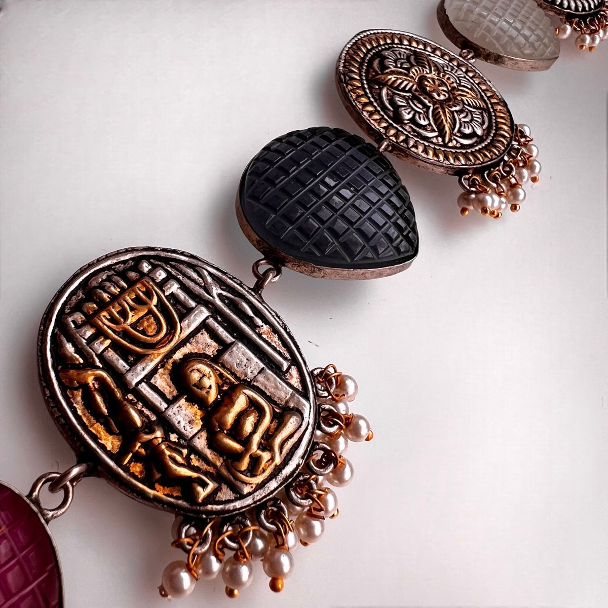 RITHANA BIJOUX PREMIUM AND EXCLUSIVE HAND HAMMERED HANDMADE CHOKER WITH EARRINGS CH101