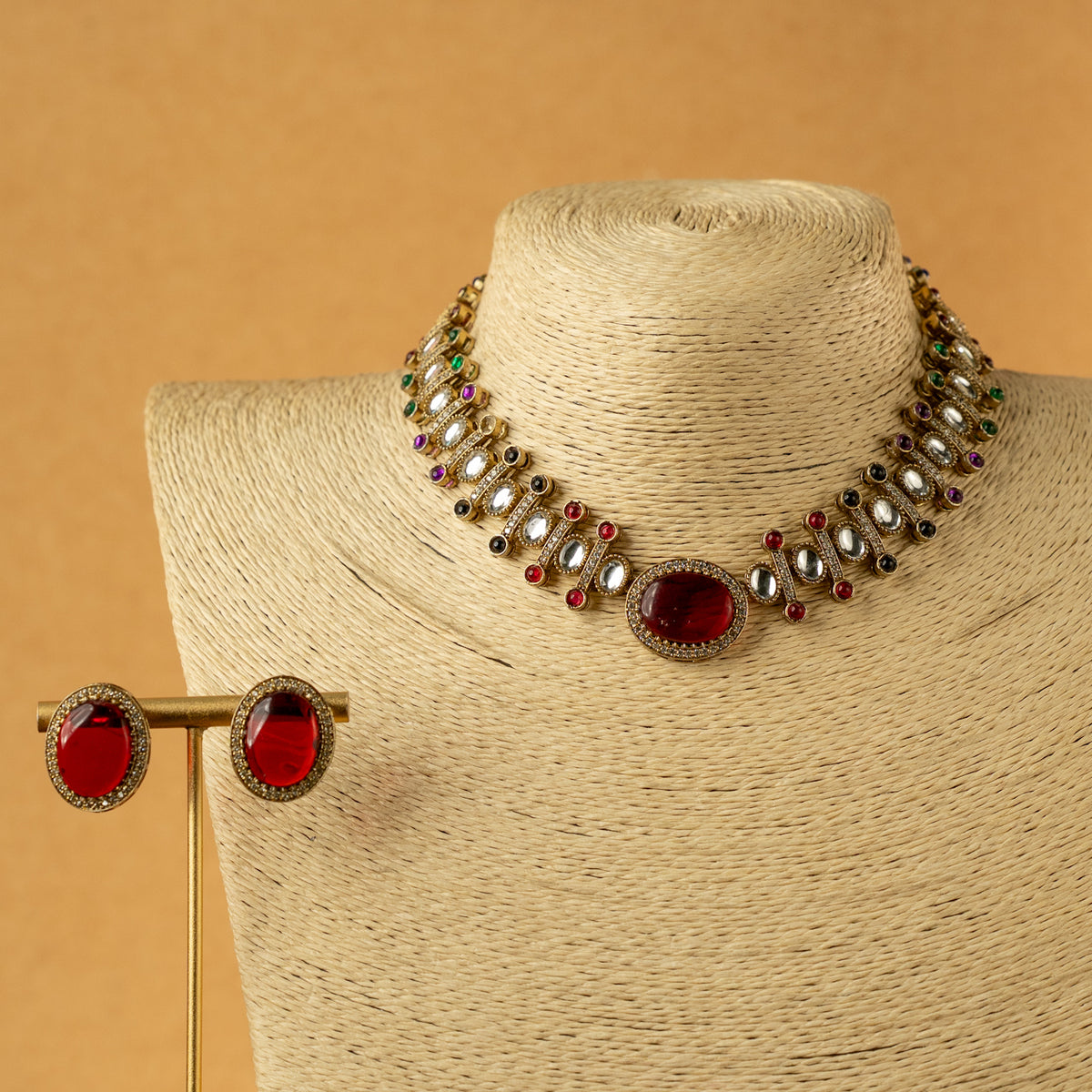 ZOHRA SEMI HANDMADE MONALISA STONE NECKPIECE/NECKLACE EARRINGS NL325