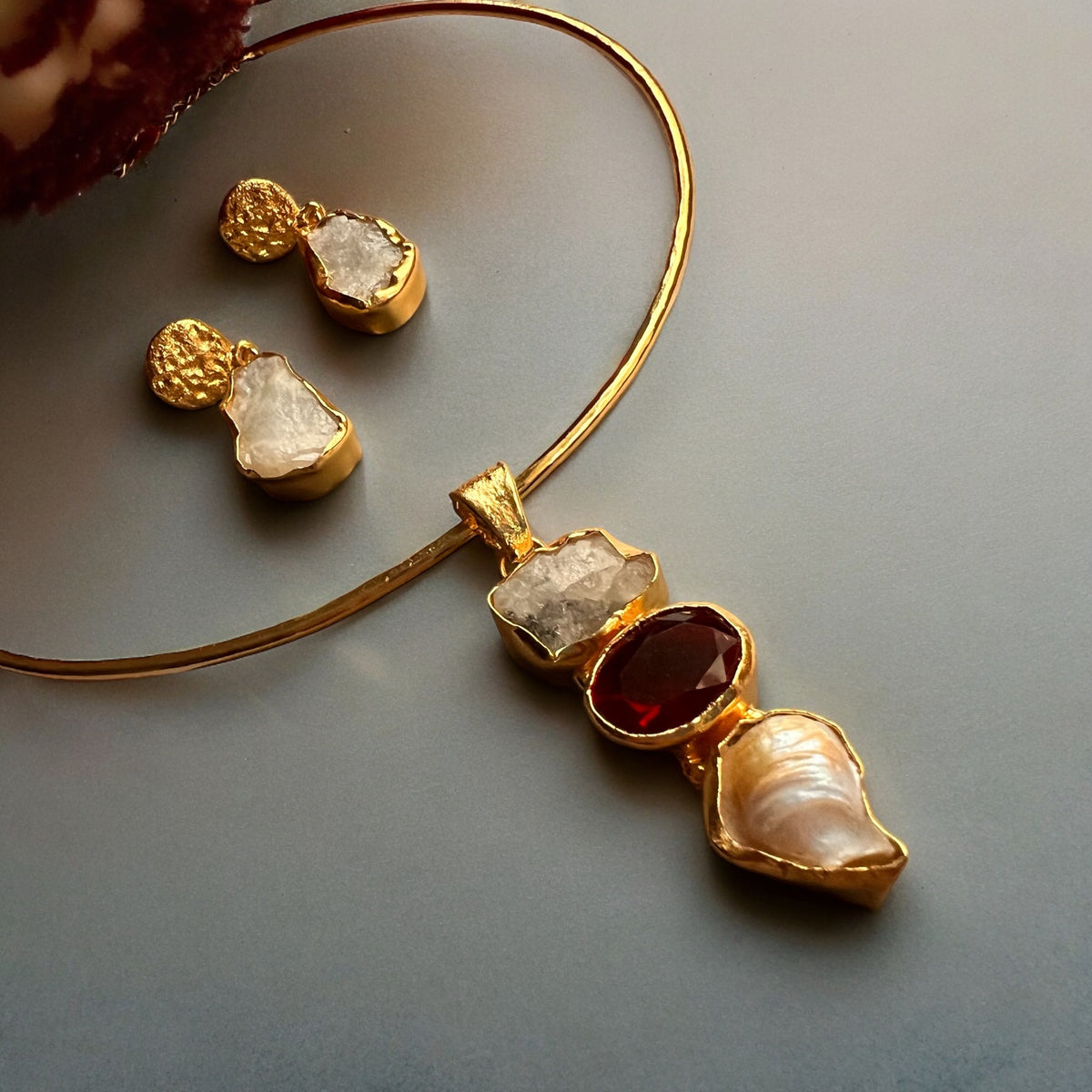 SOPHIA HANDMADE BIJOUX PREMIUM AND BIJOUX EXCLUSIVE HASLI WITH EARRINGS CH479