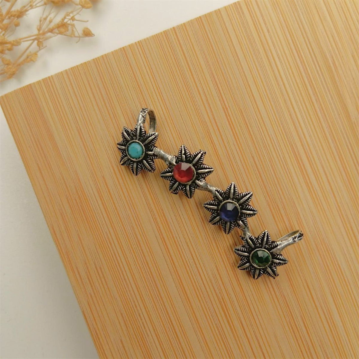 SIENNA ANTIQUE EAR CUFF/EARRINGS EA09