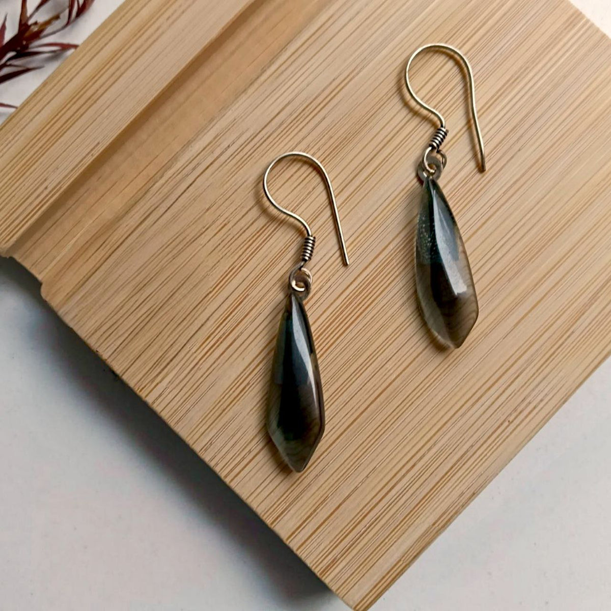 NAVYA NATURAL STONE  EARRINGS / DANGLERS ER936