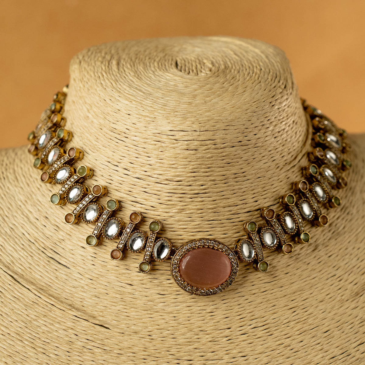 ZOHRA SEMI HANDMADE MONALISA STONE NECKPIECE/NECKLACE EARRINGS NL325