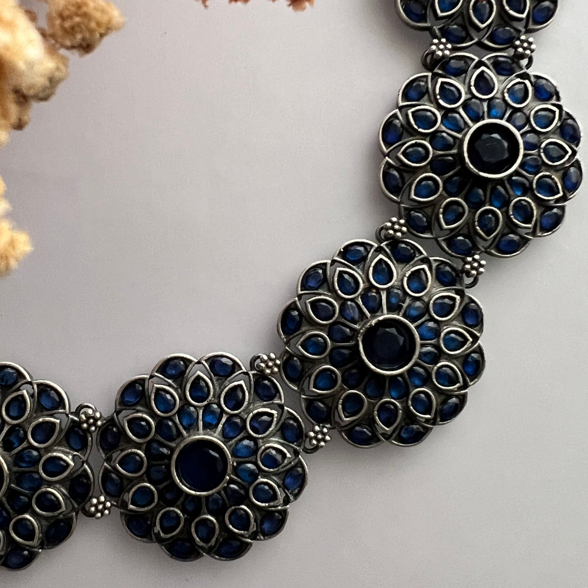 BRUNDHA FAUX SILVER SEMI HANDMADE ANTIQUE NECKPIECE/NECKLACE WITH EARRING NL262