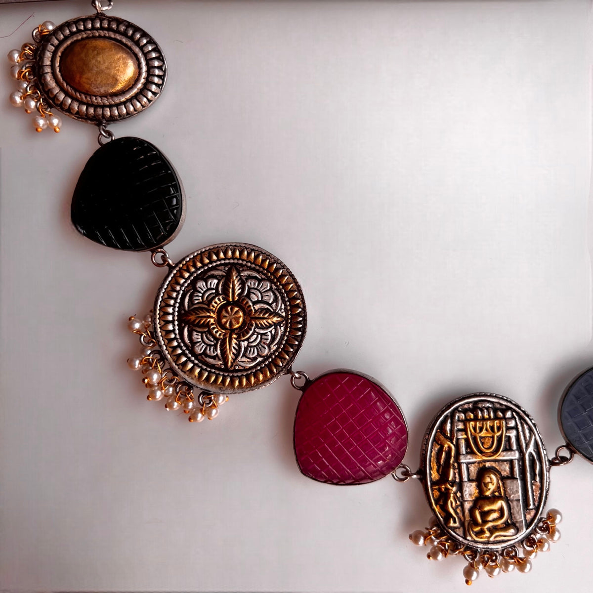 RITHANA BIJOUX PREMIUM AND EXCLUSIVE HAND HAMMERED HANDMADE CHOKER WITH EARRINGS CH101