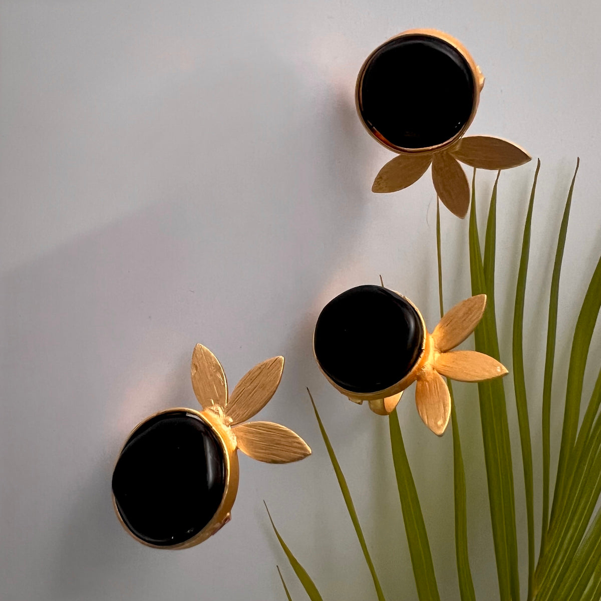 ROXANIA SET RING EARRING AND NECKLACE HANDMADE GOLD TONED PREMIUM NECKLACE/NECKPIECE EARRING SET NL30