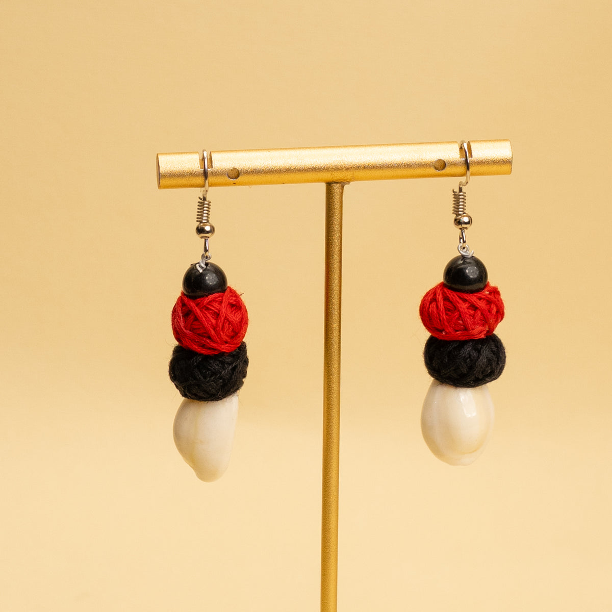 NIMISHA FABRIC AND BEADS HANDMADE AND HANDSTICHED MALA/ NECKPIECE ML90