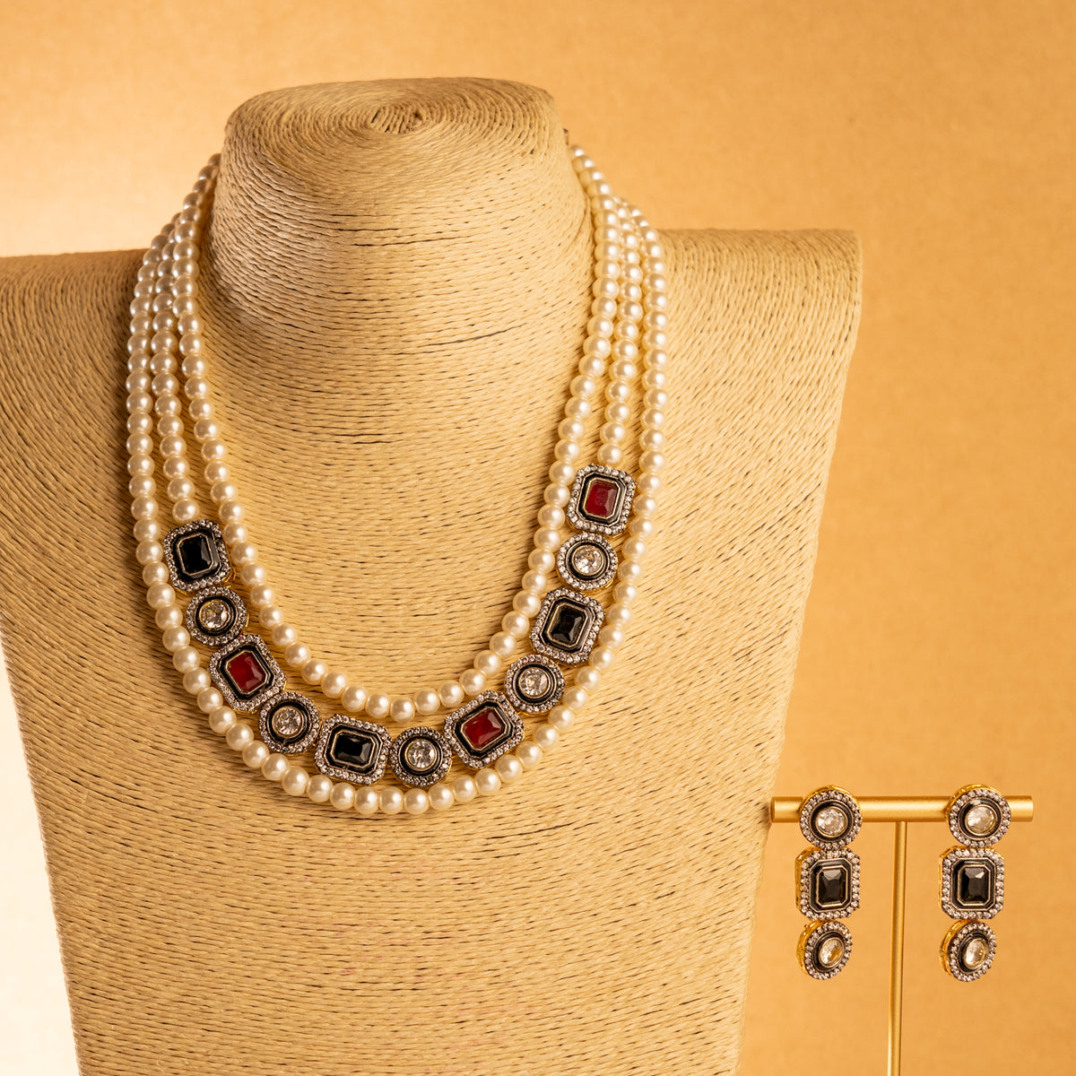 PRITHAM SPLENDOUR CLASSIC LAYERED VICTORIAN HANDMADE NECKLACE NL37