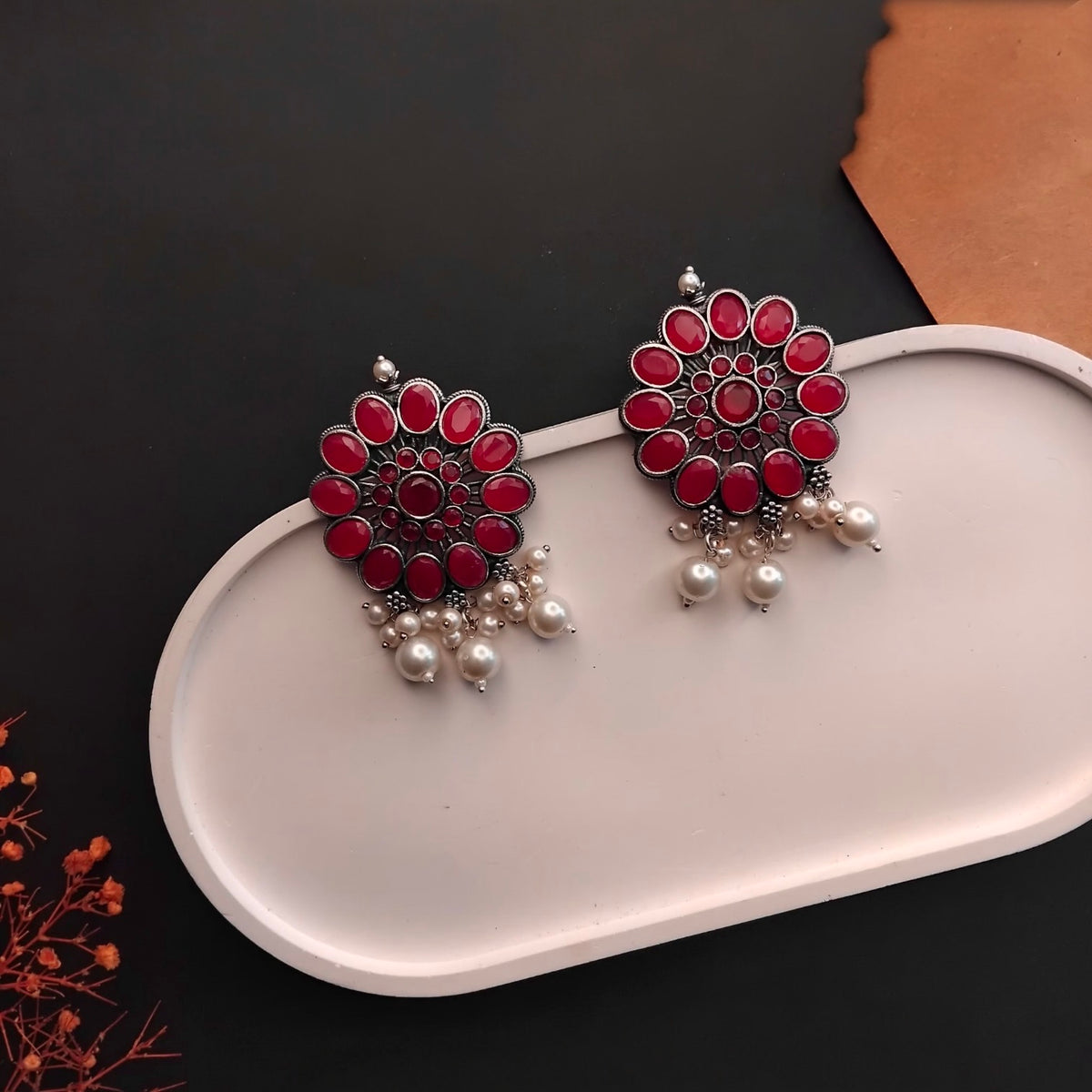 REESE SILVER LOOK ALIKE SEMI HANDMADE CHOKER/NECKPIECE CH406