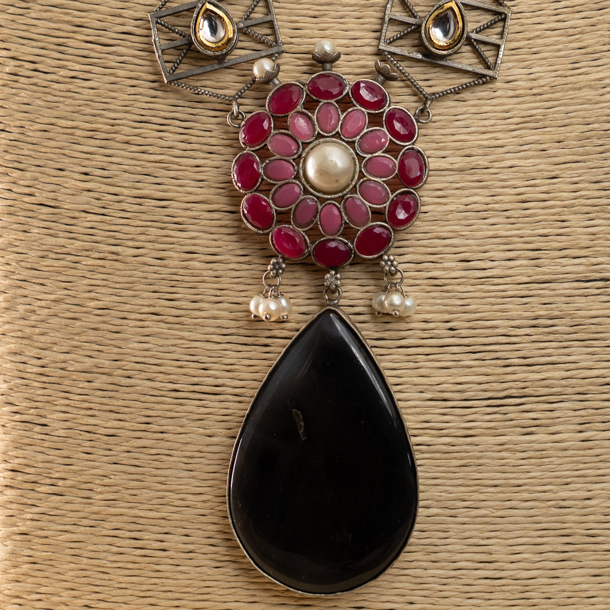 ELAN SILVER LOOK ALIKE /BIJOUX EXCLUSIVE HAND MADE MALA/NECKPIECE ML71