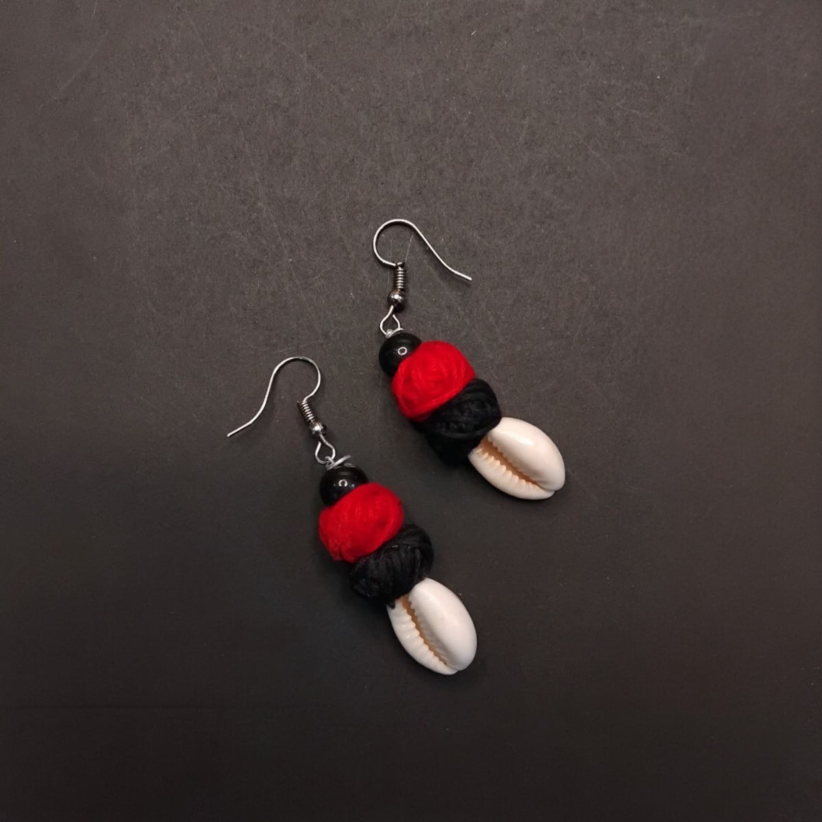 NIMISHA FABRIC AND BEADS HANDMADE AND HANDSTICHED MALA/ NECKPIECE ML90