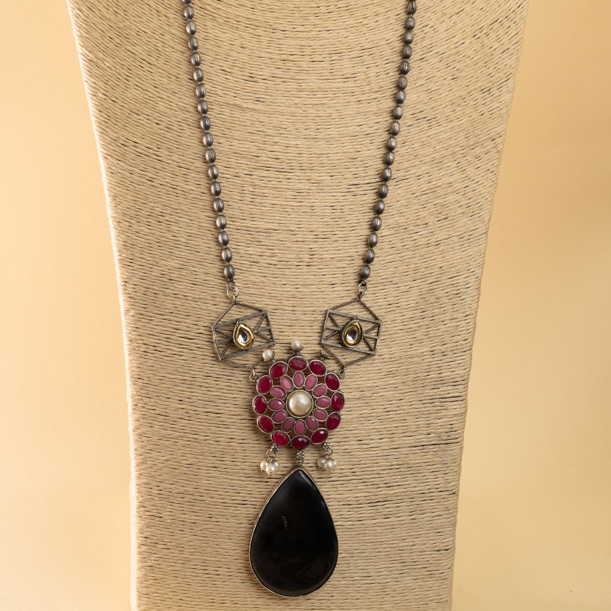 ELAN SILVER LOOK ALIKE /BIJOUX EXCLUSIVE HAND MADE MALA/NECKPIECE ML71