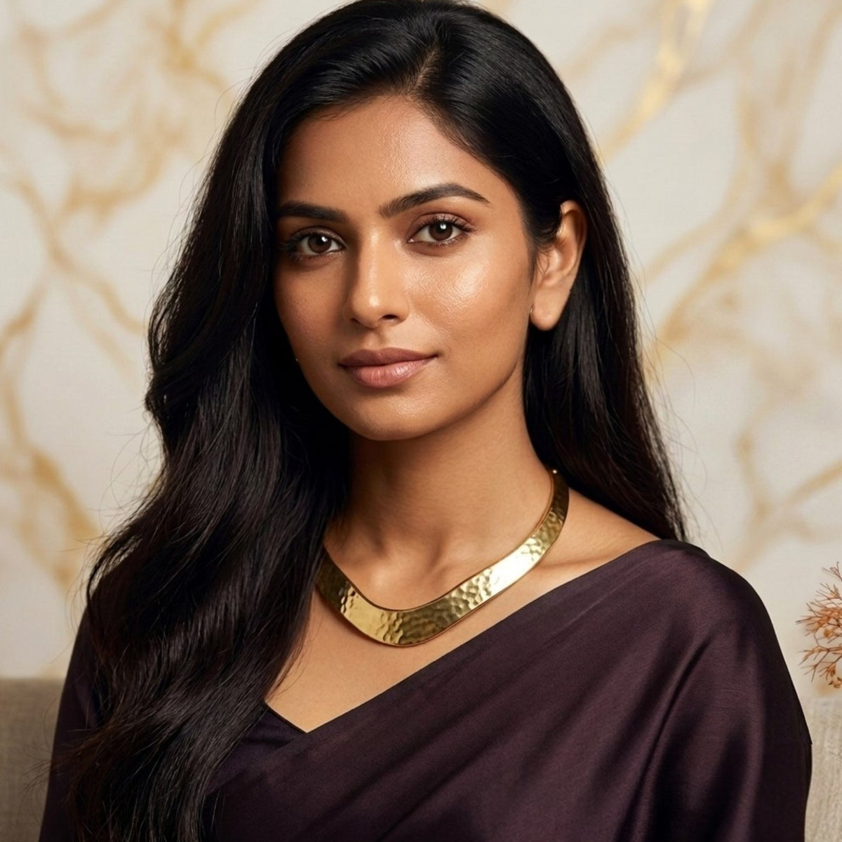 RISHIKA GOLD TONED HANDMADE NECKLACE / HASLI NL341