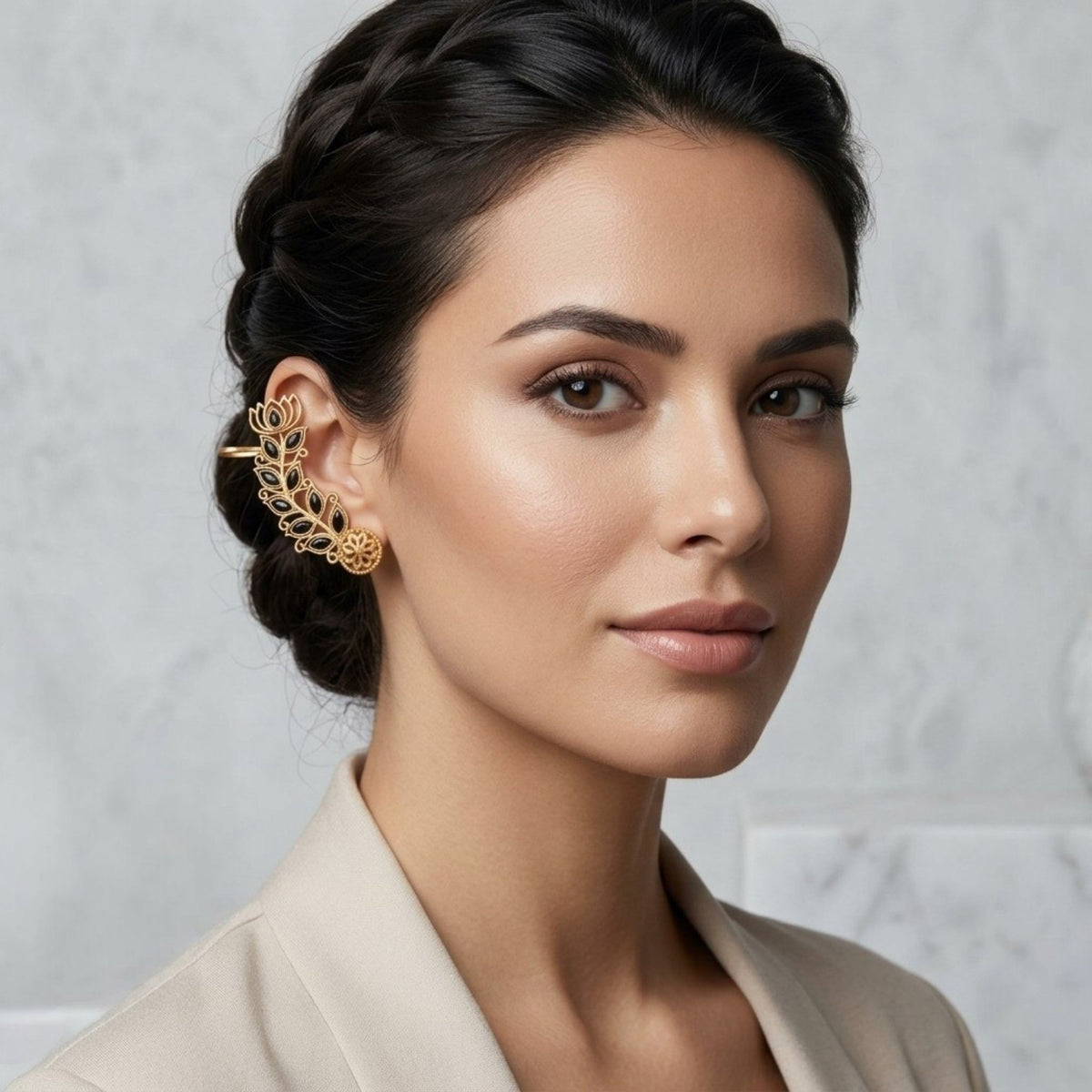 VIYANA GOLD TONED SEMI HANDMADE EAR CUFF/EARRINGS EA28
