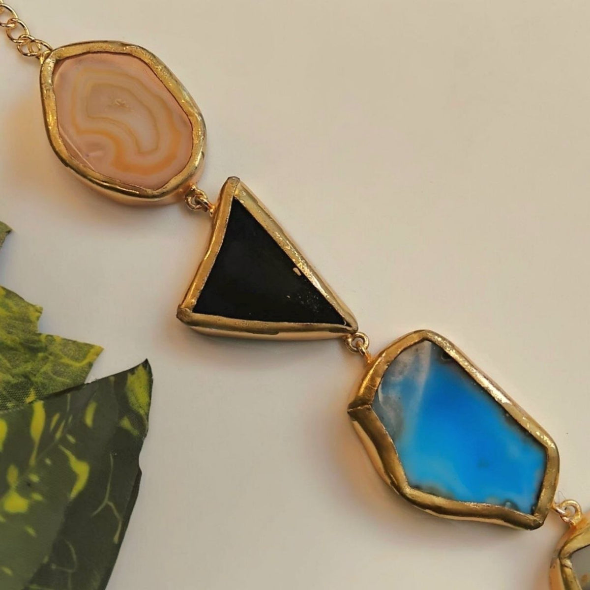 VIHANA HANDMADE NATURAL AGATE STONE TIE NECKLACE ML234