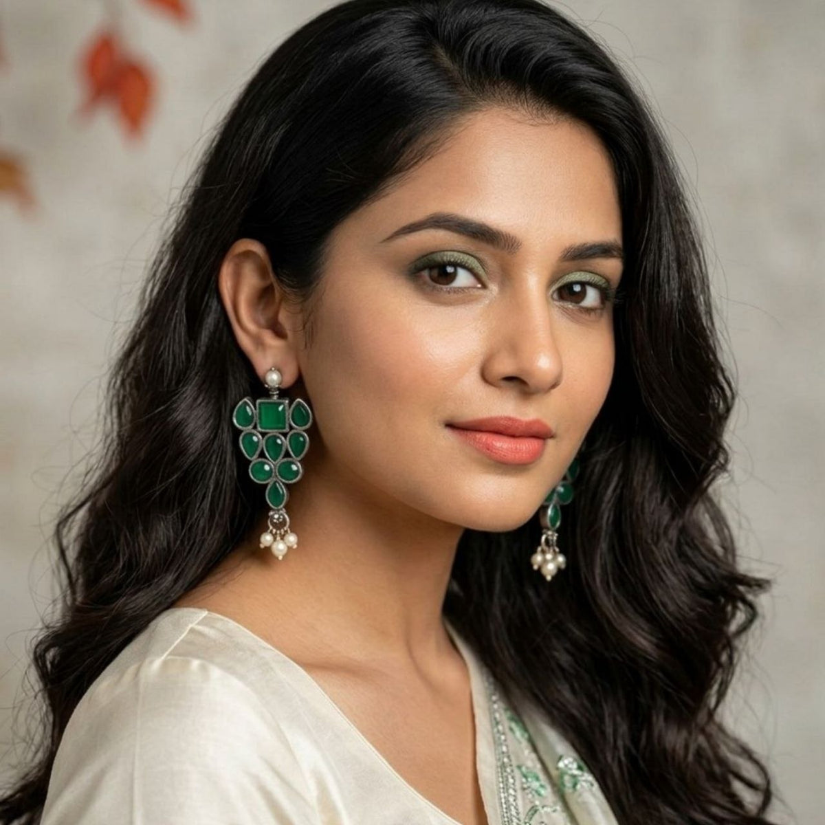 SHAMINI SILVER LOOK ALIKE SEMI-HANDMADE STUDS ER941