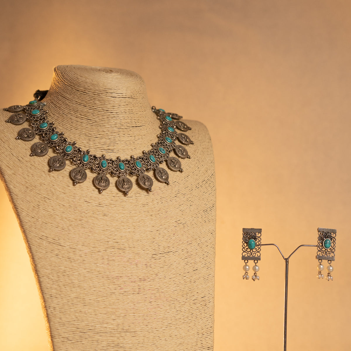 SARAH TEMPLE FAUX SILVER SEMI HANDMADE ANTIQUE NECKPIECE/NECKLACE WITH EARRING NL276