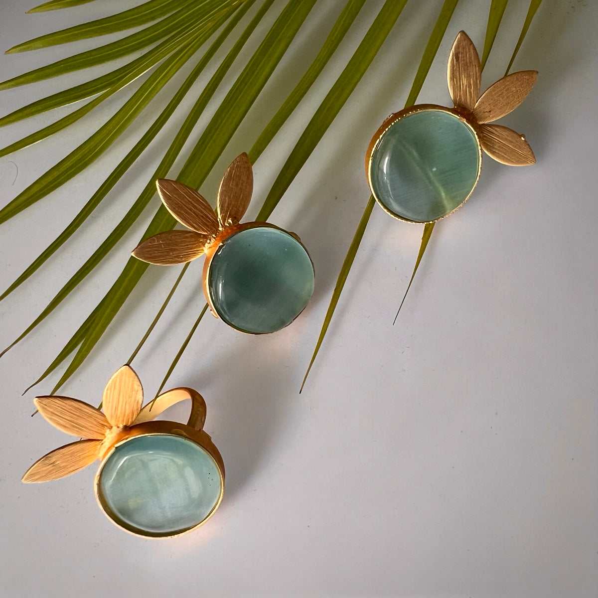 ROXANIA SET RING EARRING AND NECKLACE HANDMADE GOLD TONED PREMIUM NECKLACE/NECKPIECE EARRING SET NL30