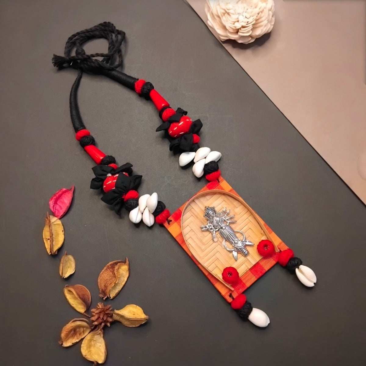 NIMISHA FABRIC AND BEADS HANDMADE AND HANDSTICHED MALA/ NECKPIECE ML90