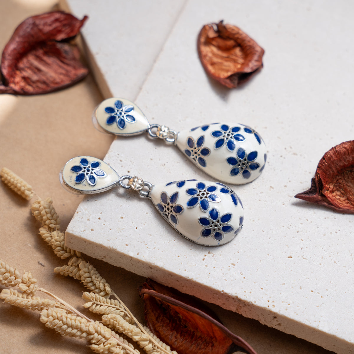 SWATHIKA FLORA DANGLER/ EARRINGS ER833