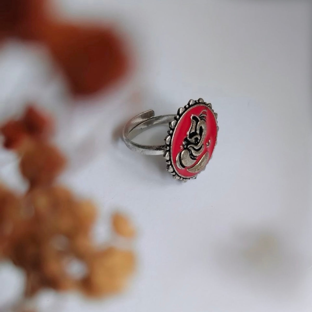 VARSHITA OXIDIZED ENAMEL TEMPLE RING R100