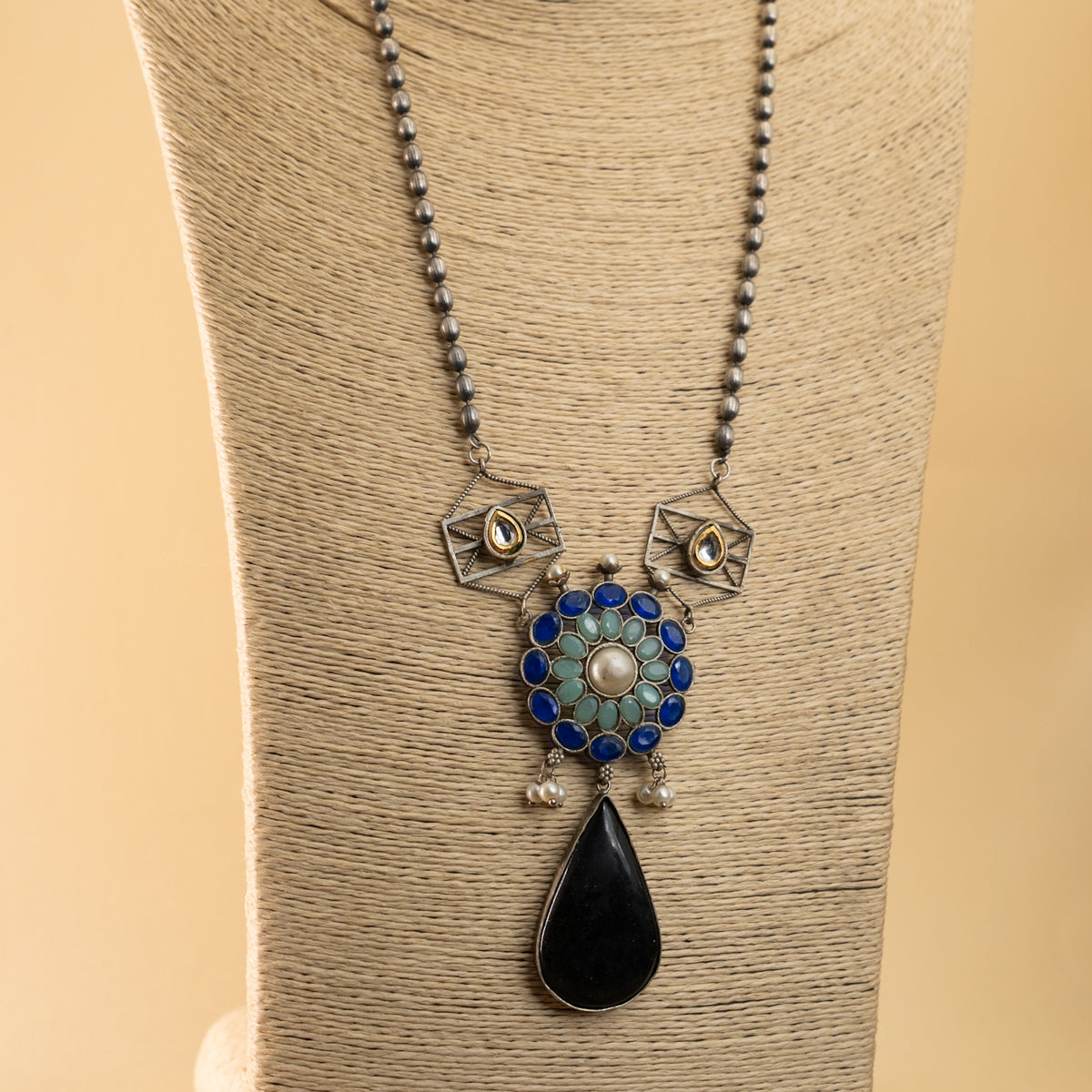 ELAN SILVER LOOK ALIKE /BIJOUX EXCLUSIVE HAND MADE MALA/NECKPIECE ML71